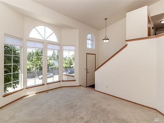 3rd image of 5615 78th Ave NE