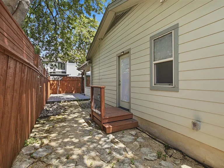 1315 W Anderson Ln #A — Photo 33