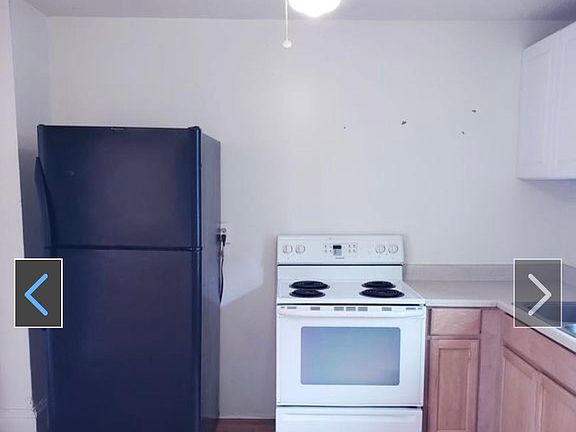 3rd image of 316 E Monroe St