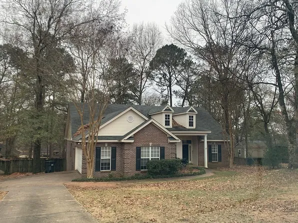 120 Mountain Oak Dr, Wetumpka, AL 36093