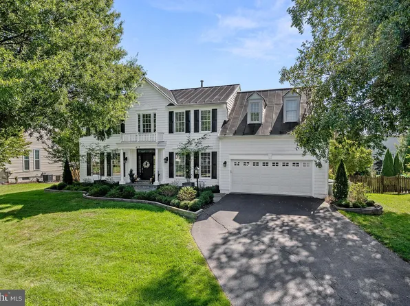 417 Meade Dr SW, Leesburg, VA 20175