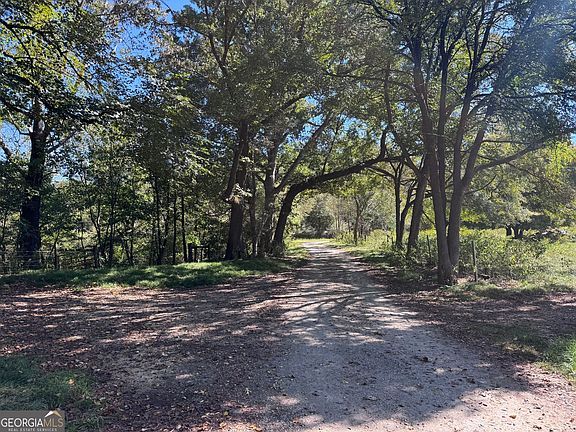 5th image of 606 Beck Rd