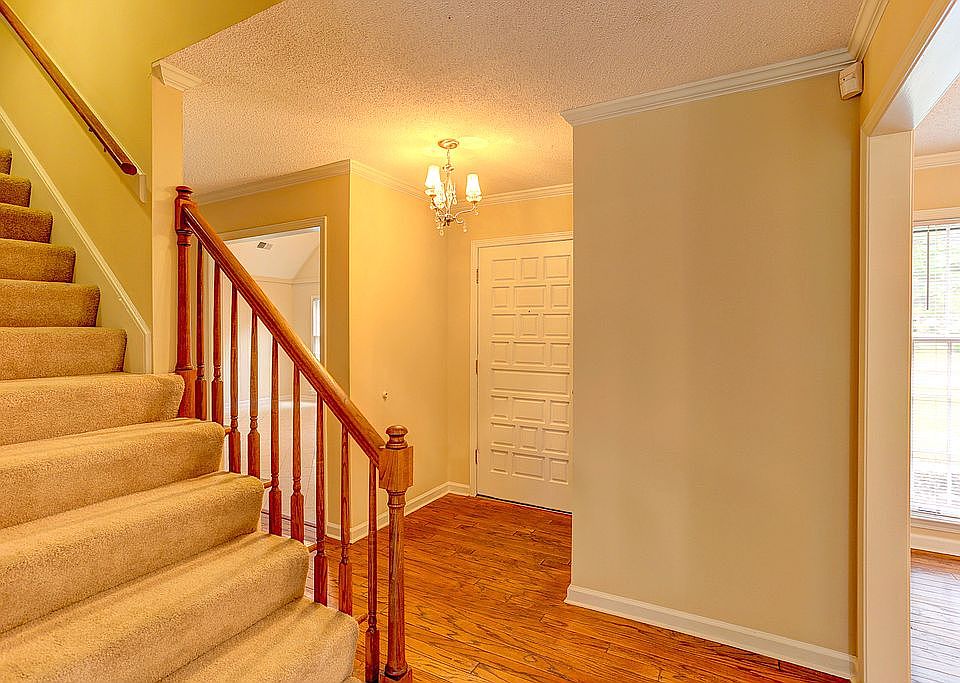 1st image of 2854 Ole Pike Dr