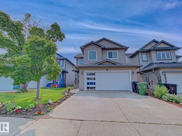 13 Almond Bay, Fort Saskatchewan, AB T8L 0A4