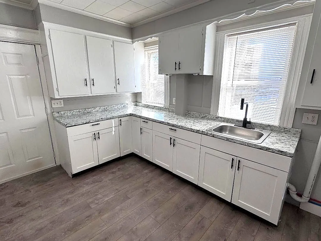 2 bed, $1,250 — Photo 2