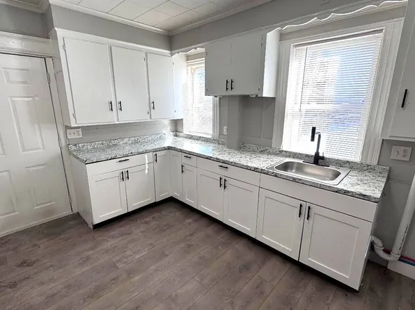 23 Greenmount Ter APT 1, Waterbury, CT 06708