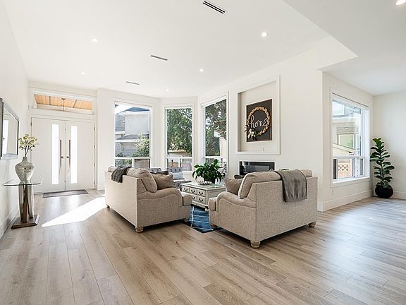 4th image of 16177 A Ave #89