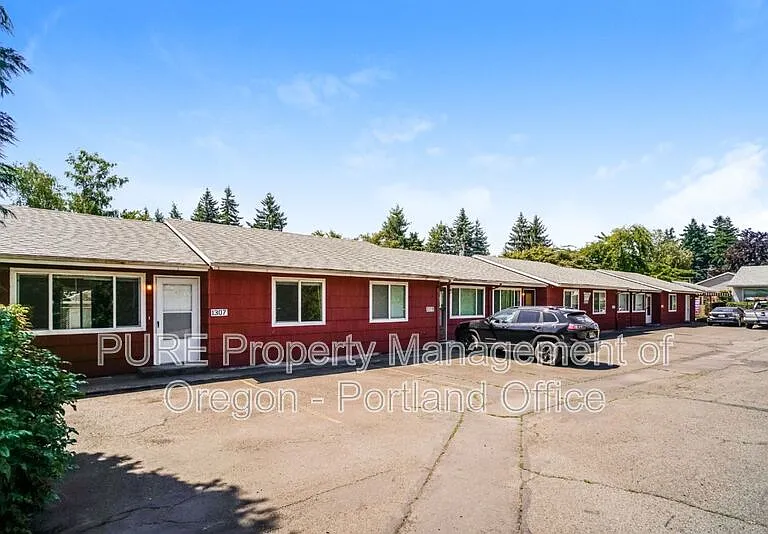 1313 SE 130th Ave — Photo 3
