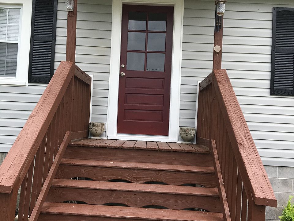 Front entrance directly from the semi circle driveway.