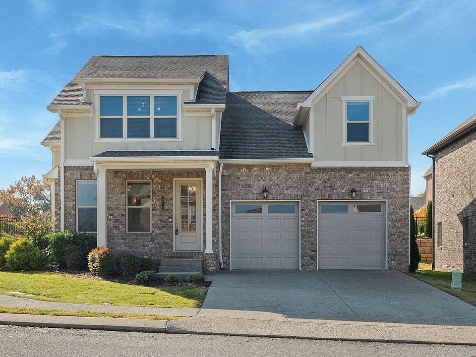 1st image of 2013 Blackstone Dr
