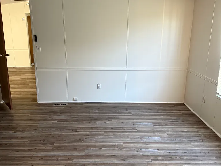Lakeshore Way — Photo 11