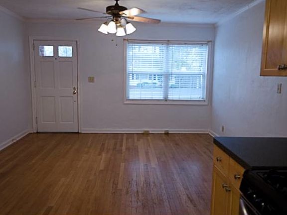 3rd image of 1175 Church St SE