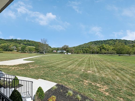 5th image of 2245 Skinner Rd