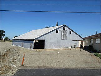 5th image of 2221 W Canal Blvd