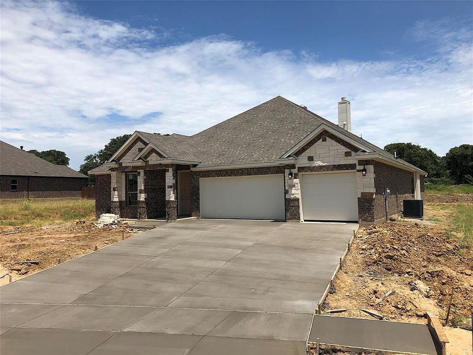1st image of 3040 Nob Hill Dr