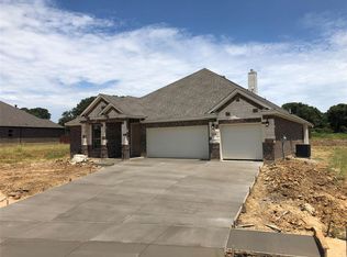3040 Nob Hill Dr, Burleson, TX 76028
