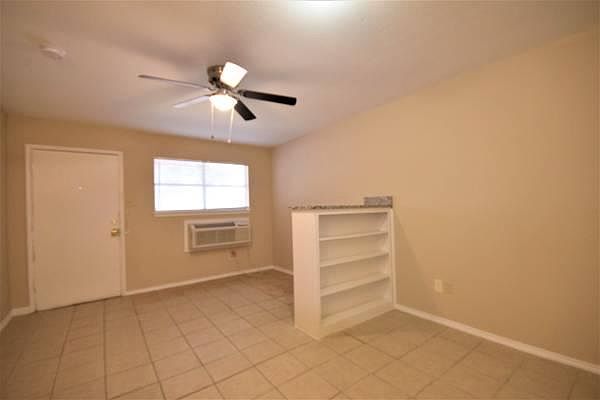 1st image of 212 Morgan Pl #124