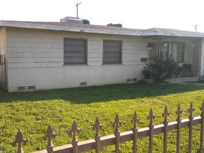 890 Edgehill Dr, Colton, CA, 92324