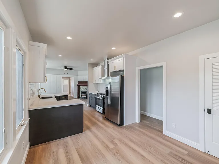 3044 Martin Luther King Jr Way — Photo 6
