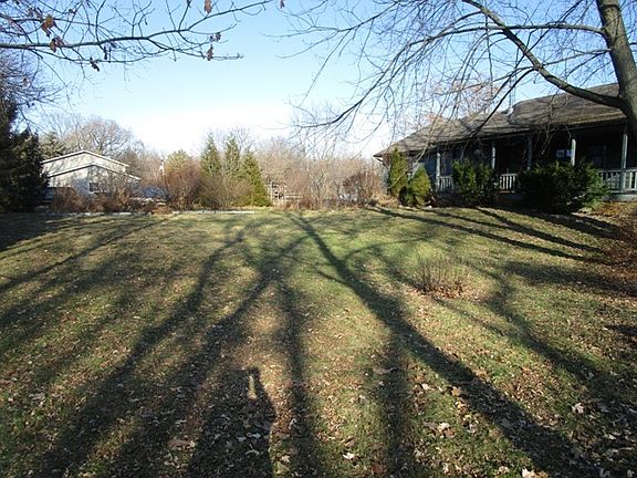 2nd image of 39203 N Spruce St