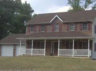 81 Hadley Dr, Falling Waters, WV 25419