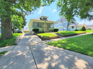 1115 Morton Ave, Elgin, IL 60120