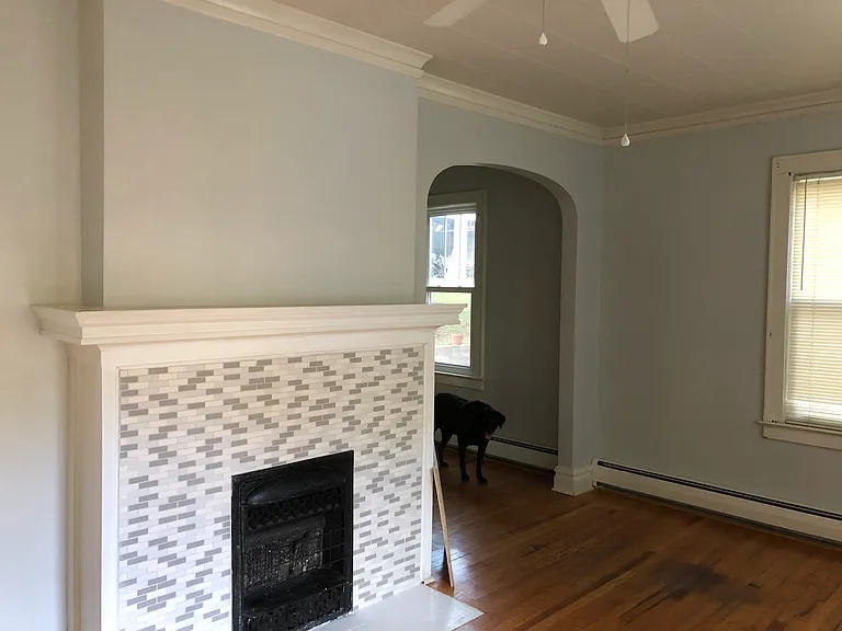 1121 Hickory Rd — Photo 3