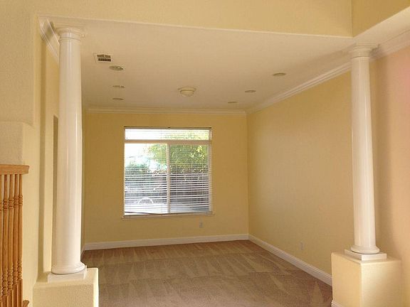 3rd image of 9241 Snow Creek Cir