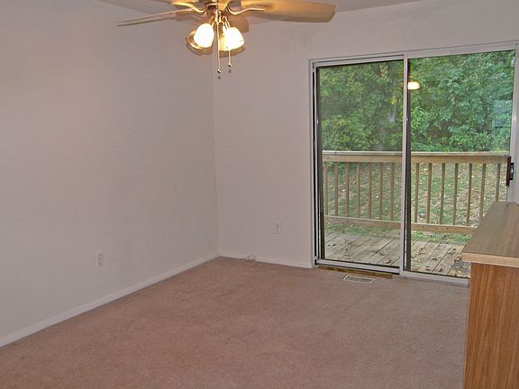 3rd image of 84 Barrensdale Dr