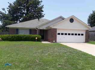 115 Val Verde Trl, Wake Village, TX 75501