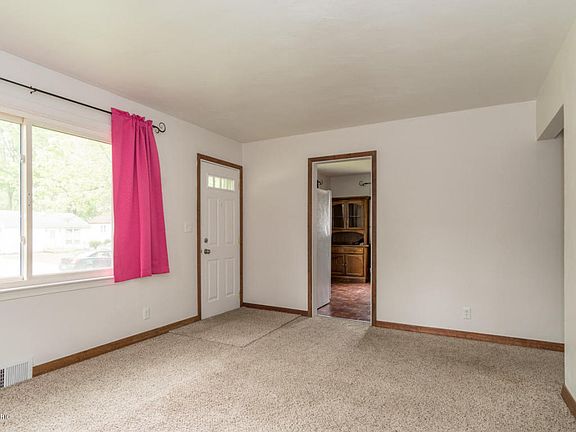 2nd image of 2121 Byrd Dr