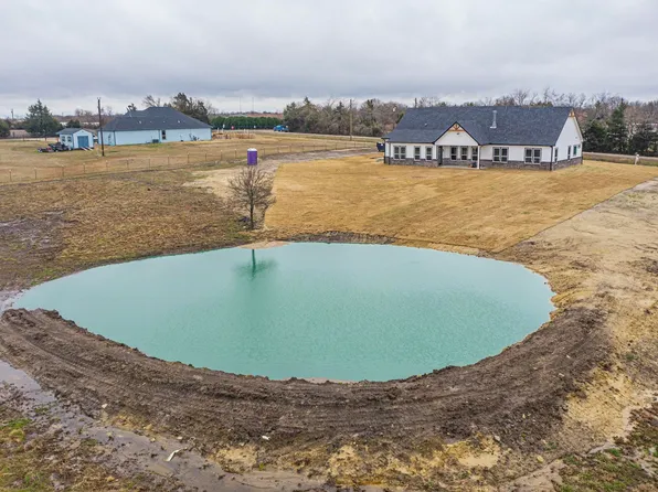 4618 County Road 1040, Celeste, TX 75423