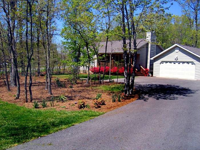 Gorgeous Corner Lot