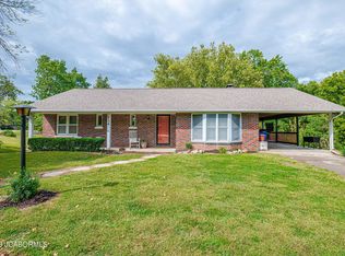 734 S Summit Dr, Holts Summit, MO 65043