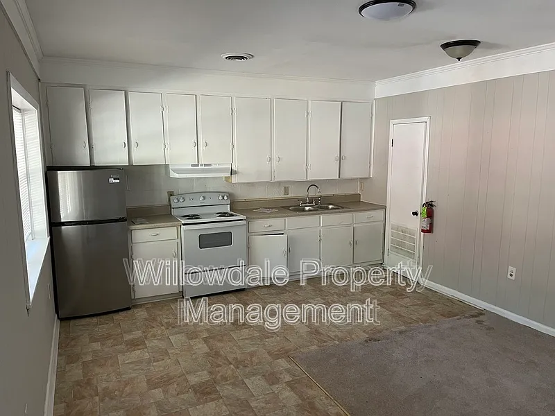 1 bed, 600 sqft, $895 — Photo 2