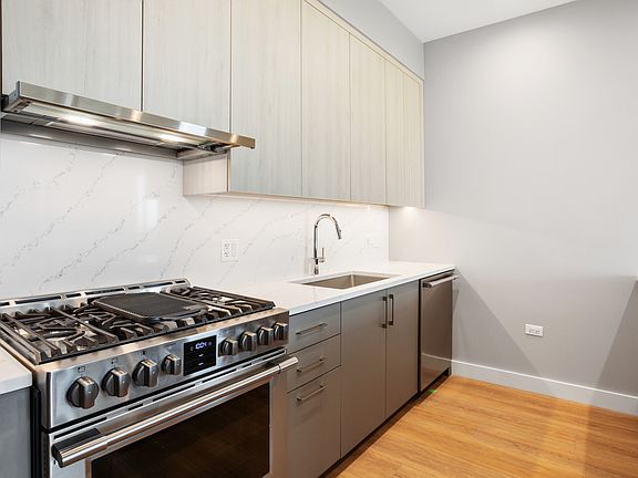 3rd image of 3604 N Campbell Ave #404