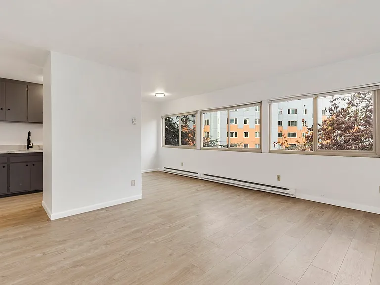 The Willis Apartments — Photo 30