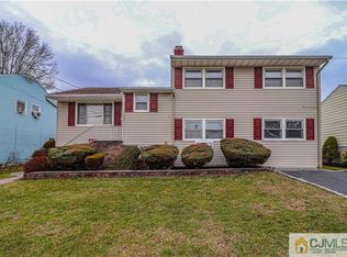 36 Taylor Ter, Colonia, NJ 07067