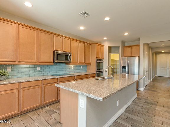3rd image of 10810 S 175th Dr