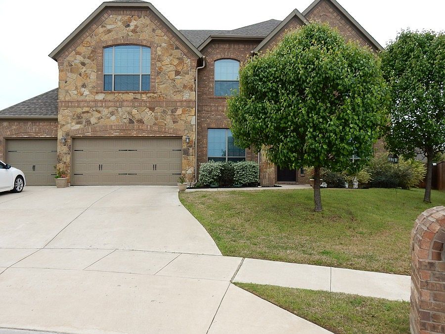 1st image of 1206 Royal Manor Ct