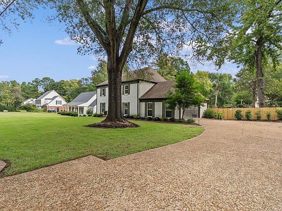 3rd image of 2062 Bensonwood Dr