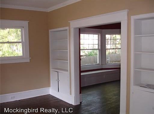 4th image of 2421 Highland Ave