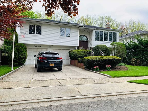 2nd image of 1049 Fordham Ln