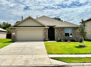 549 Hickory Ridge Dr, Van Alstyne, TX 75495