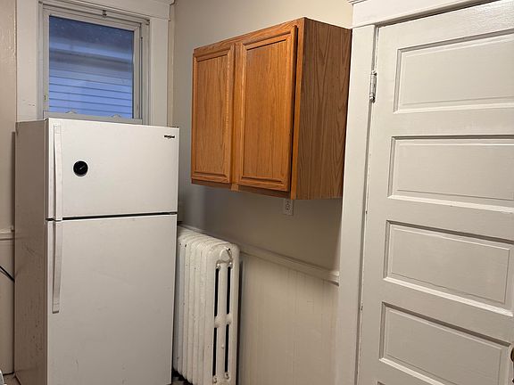 2nd image of 768 Myrtle Ave #2