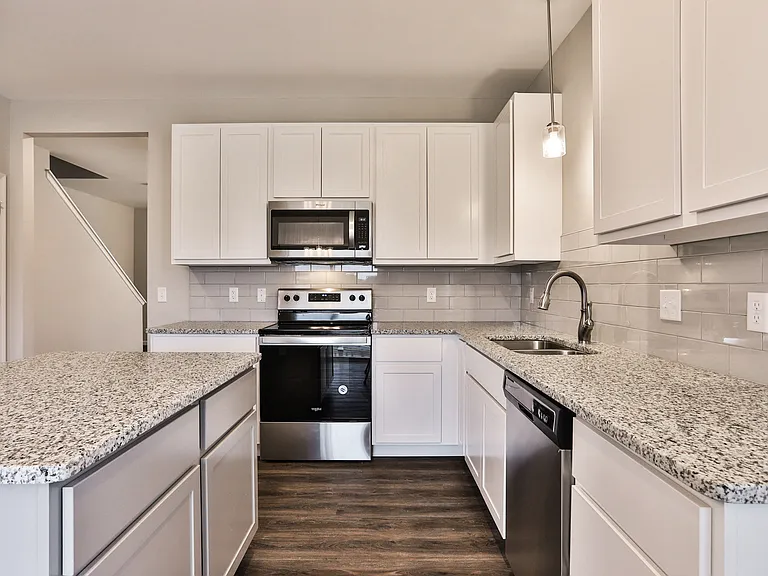 Creekside Landing — Photo 40