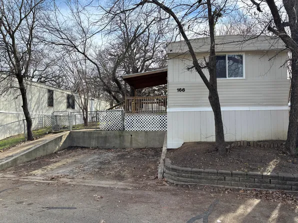 166 Kingswood Dr, Lake Dallas, TX 75065