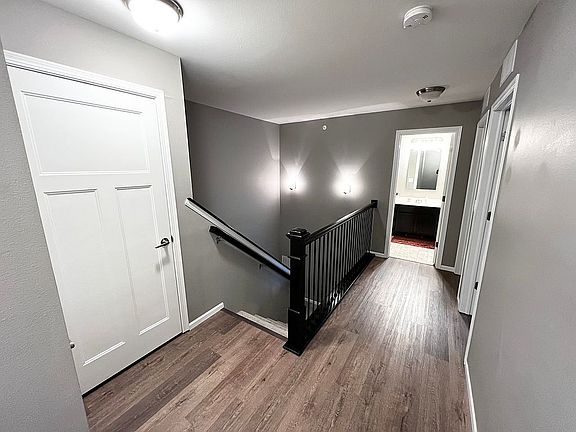 3rd image of 413 Churchill Dr