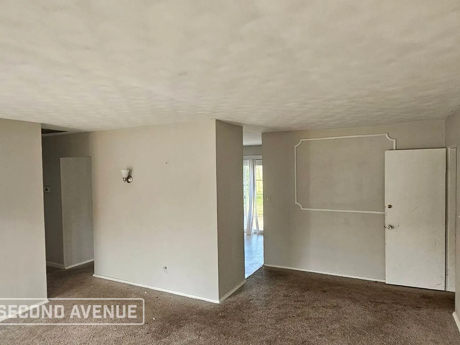 3 bed, 2.0 bath, 1512 sqft, $1,325 — Photo 3