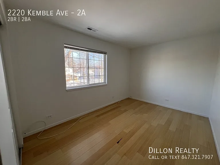 2220 Kemble Ave #2A — Photo 4
